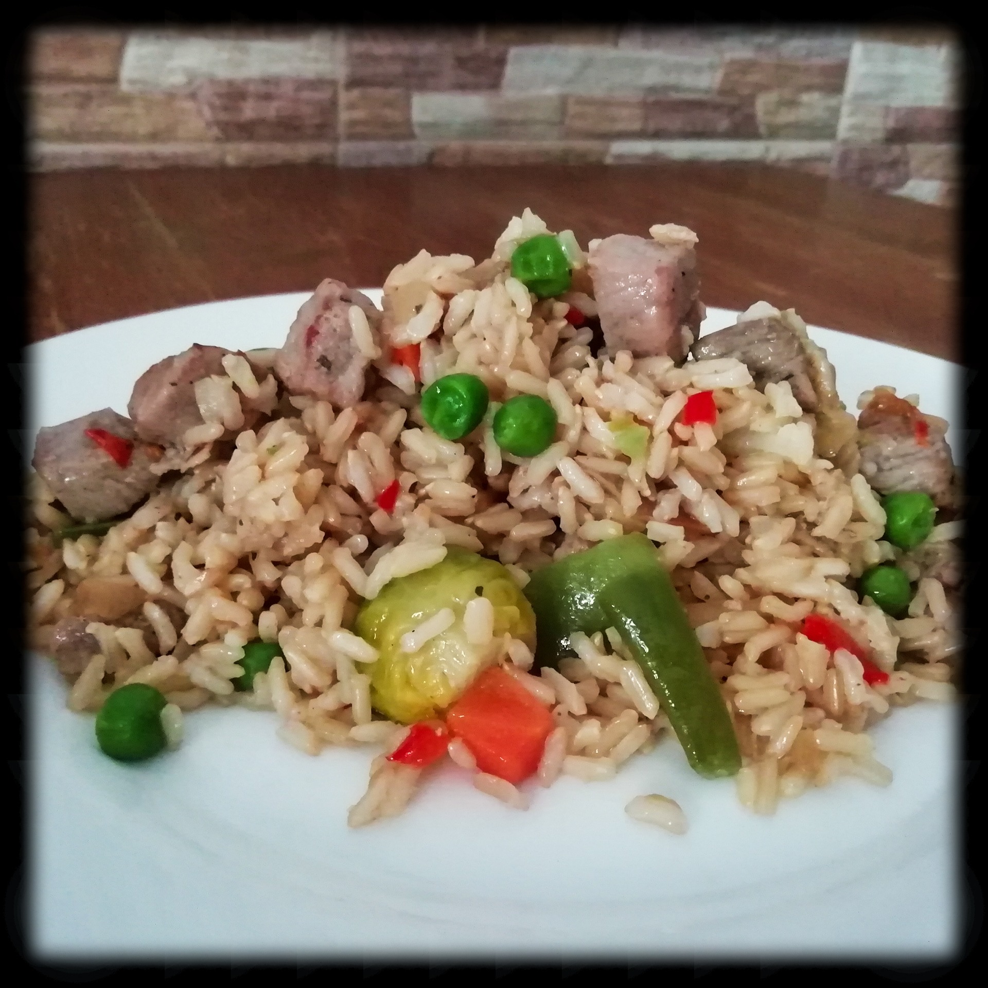Arroz con carne de cerdo