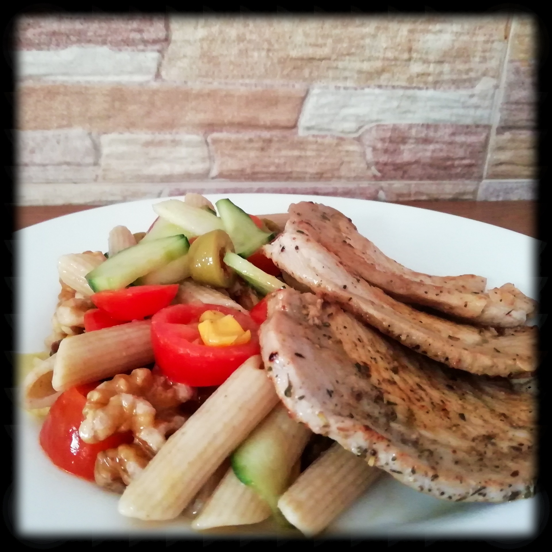 Escalopes con ensalada de pasta